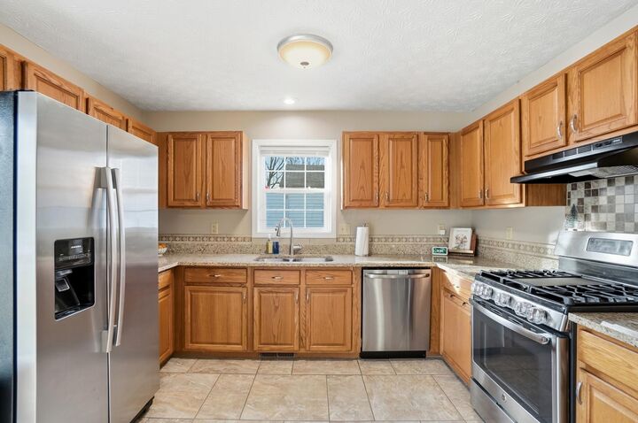 Property Photo:  27 1st SW Street  OH 43062 