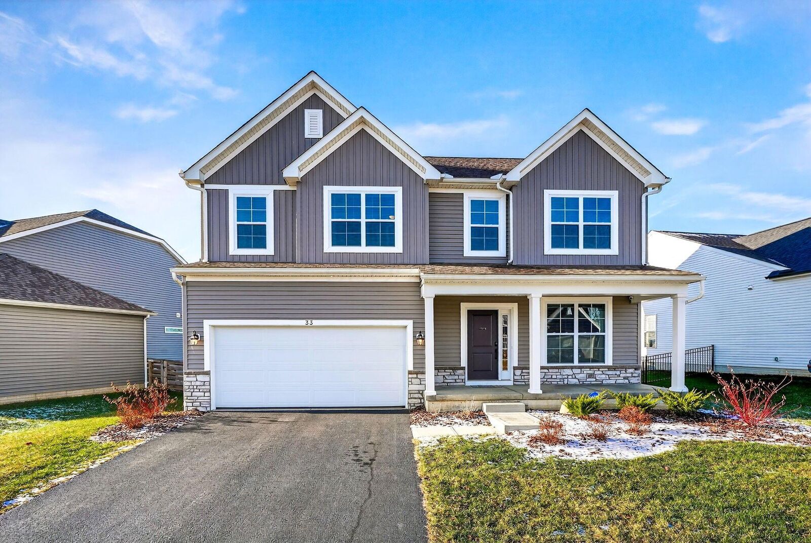 Property Photo:  33 Erin Hills Road  OH 43116 