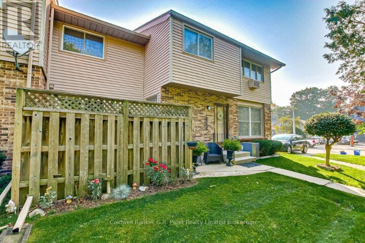 Property Photo:  1 Lamer'S Court 15  ON N4G 4T6 