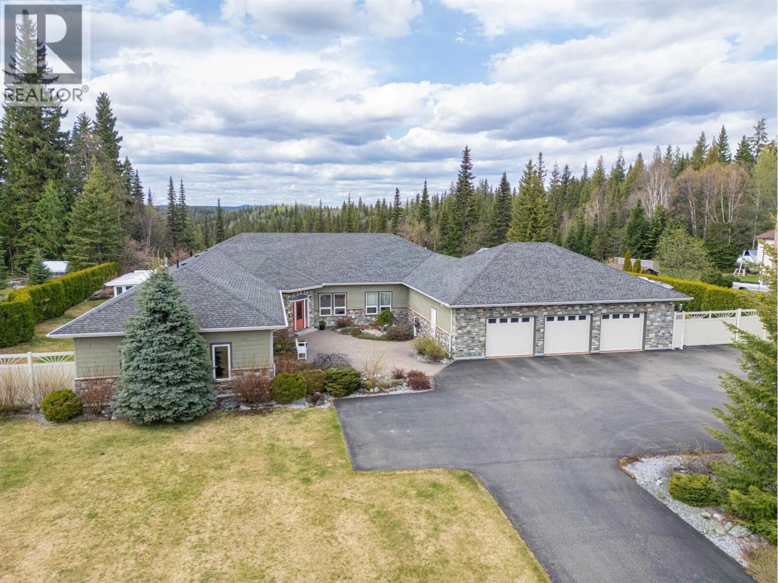 Property Photo: 7003 Valleyview Drive BC V2K 4C6