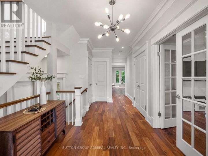 Property Photo:  26 Puckeridge Crescent  ON M9B 3A2 