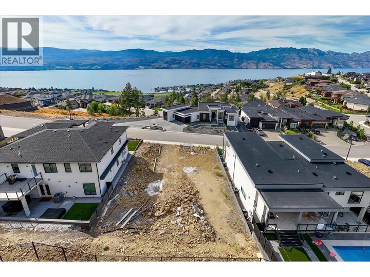 Property Photo:  1432 Vineyard Drive  BC V4T 3B4 