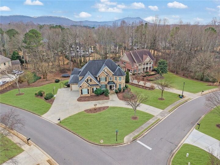 Property Photo:  5810 Broadwater Trail  GA 30040 