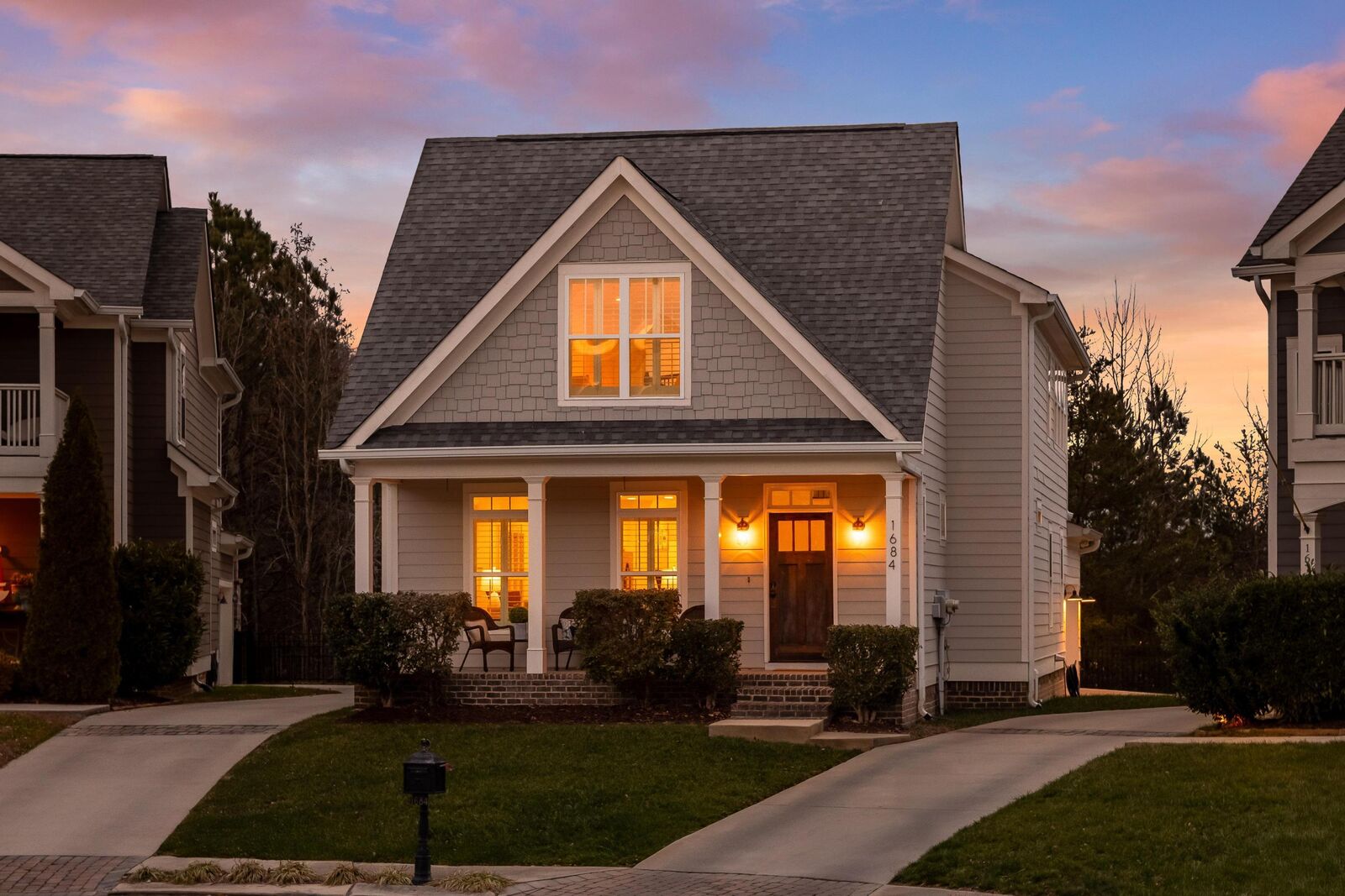 Property Photo:  1684 Westover Lane  TN 37405 