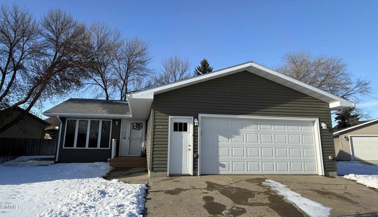 Property Photo:  418 23rd Street SW  ND 58701 