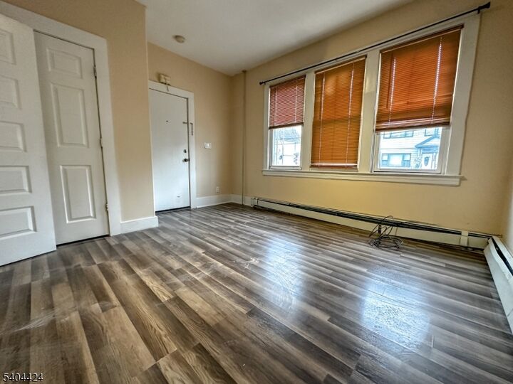Property Photo:  327 Ashton Ave  Unit 1L  NJ 07036 