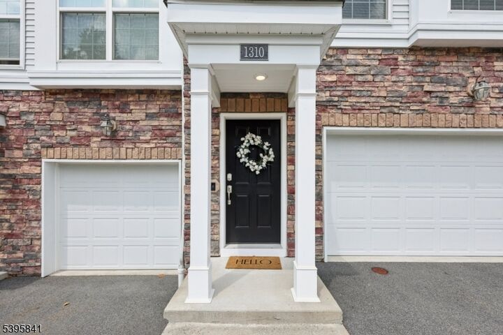 Property Photo:  1310 Parkview Ln  NJ 07866 