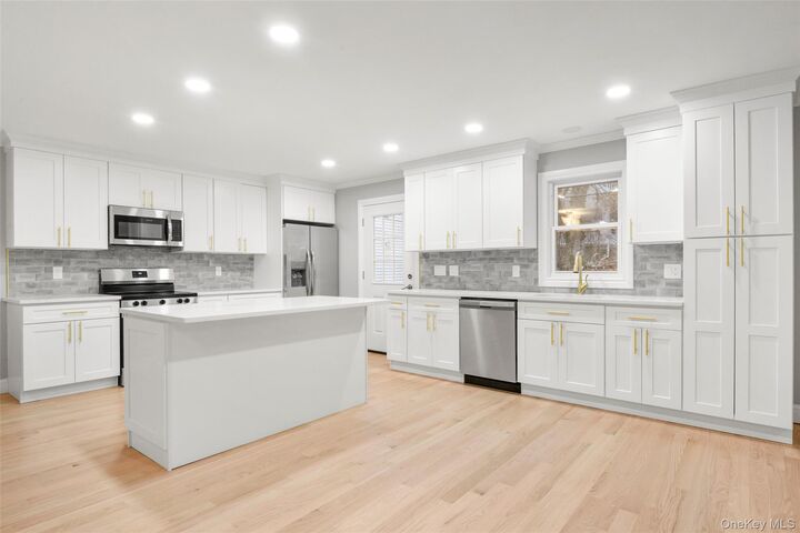 Property Photo:  26 Ashton Road  NY 10705 