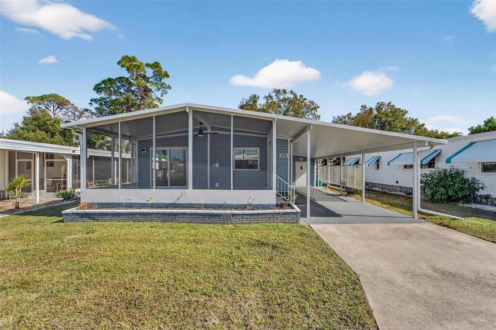 Property Photo:  190 Pago Pago Lane  FL 34223 