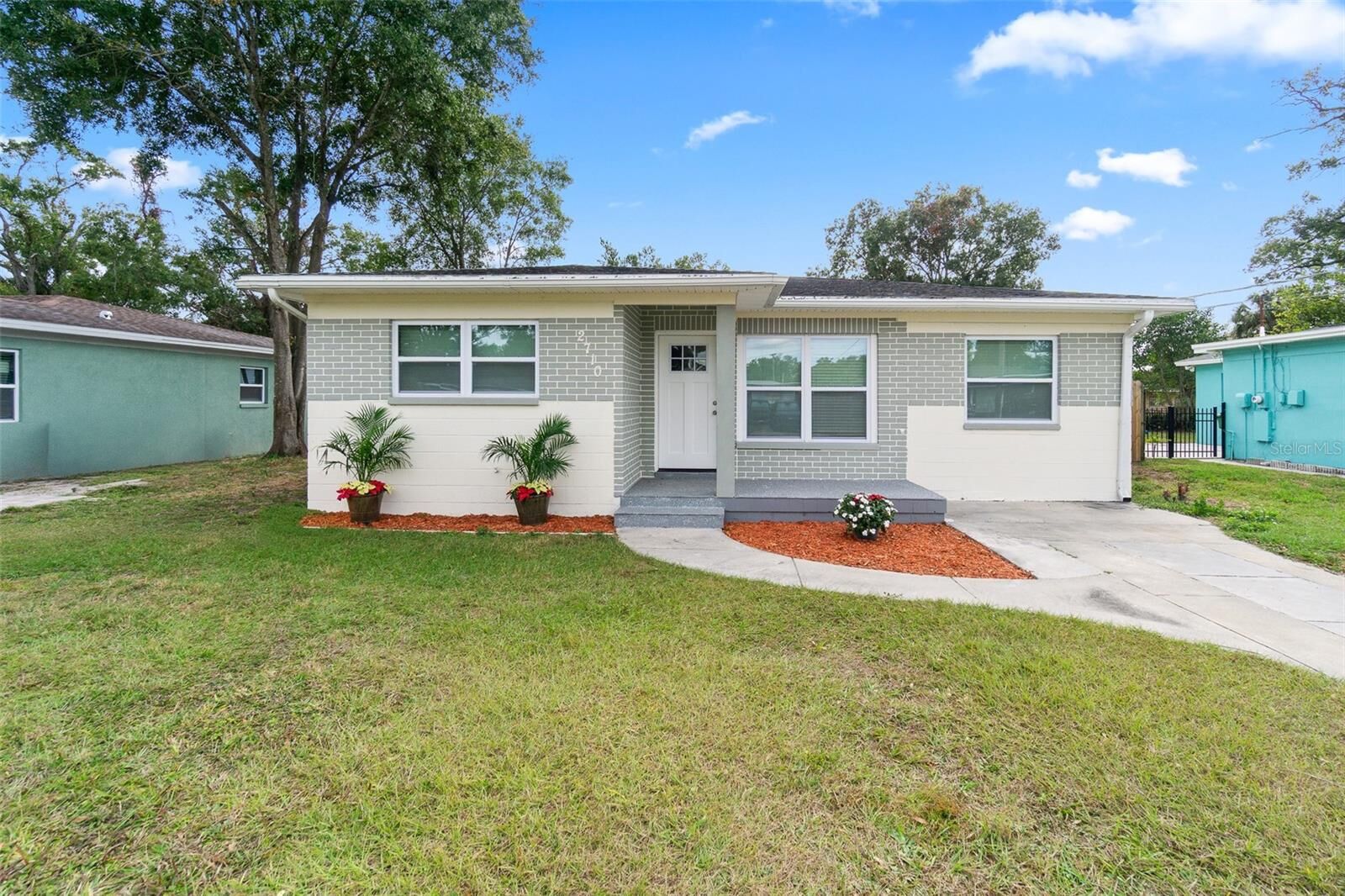 Property Photo:  2710 W Nassau Street  FL 33607 