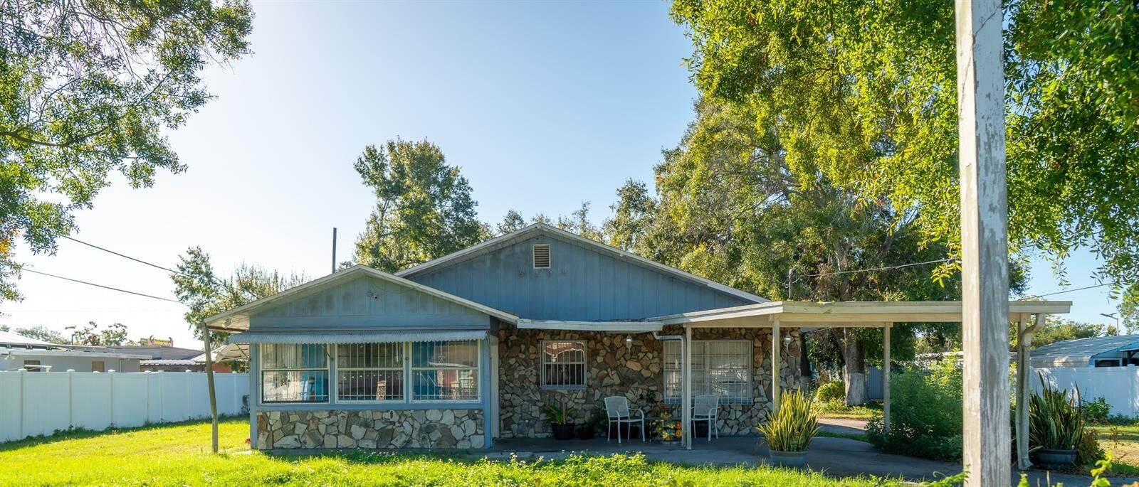 Property Photo:  6808 W Comanche Avenue  FL 33634 