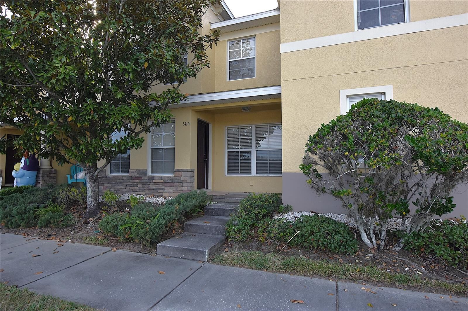 Property Photo:  5414 Fieldstone Drive  FL 33809 