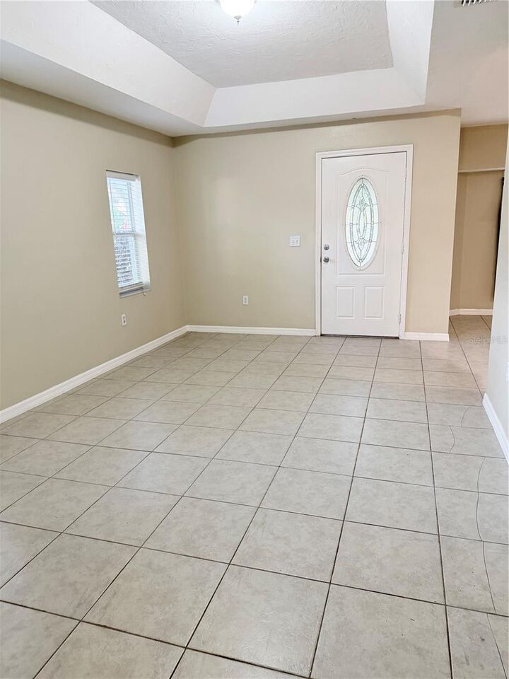Property Photo: 4717 Hollingsworth Avenue FL 34233