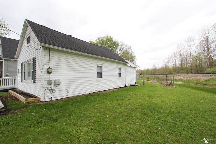 Property Photo:  12259 Eldora Road  MI 48117 