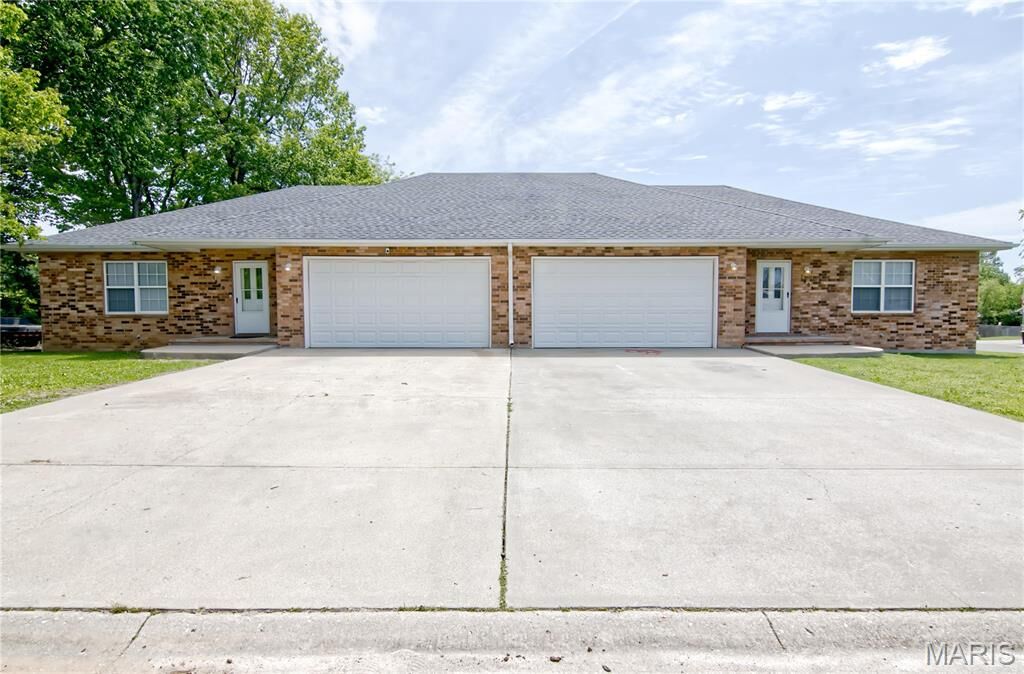 Property Photo: 1800 &Amp 1806 Jaden Drive MO 65536