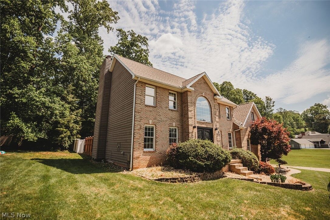 Property Photo:  5123 Glenbrook Drive  WV 26105 