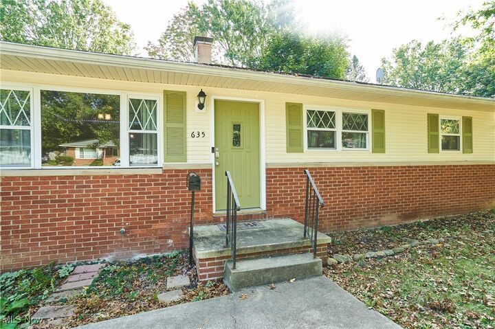 Property Photo:  635 N Hawkins Avenue  OH 44313 