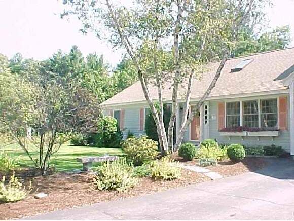 Property Photo:  25 Hall Court  NH 03458 