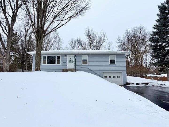 Property Photo:  2859 Parker Road  MN 56301 