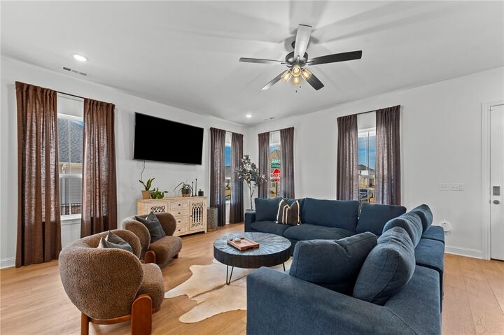 Property Photo:  6851 Autumn Avenue  AR 72762 