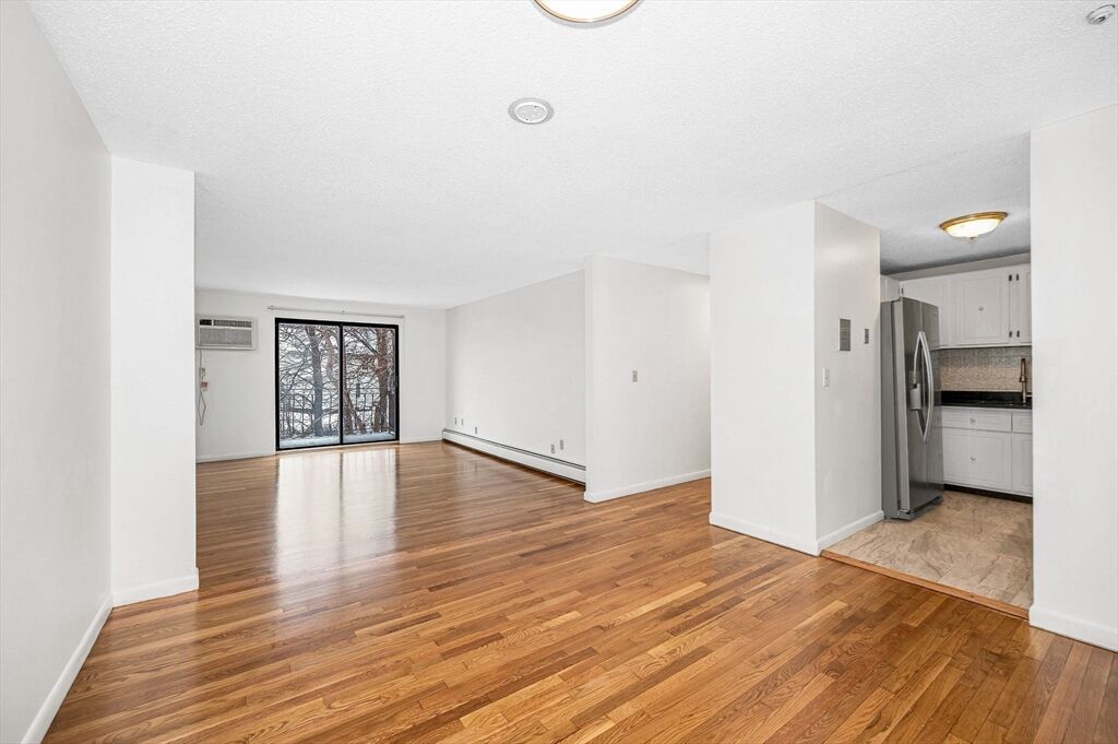 Property Photo:  307 Pawtucket Blvd 24  MA 01854 