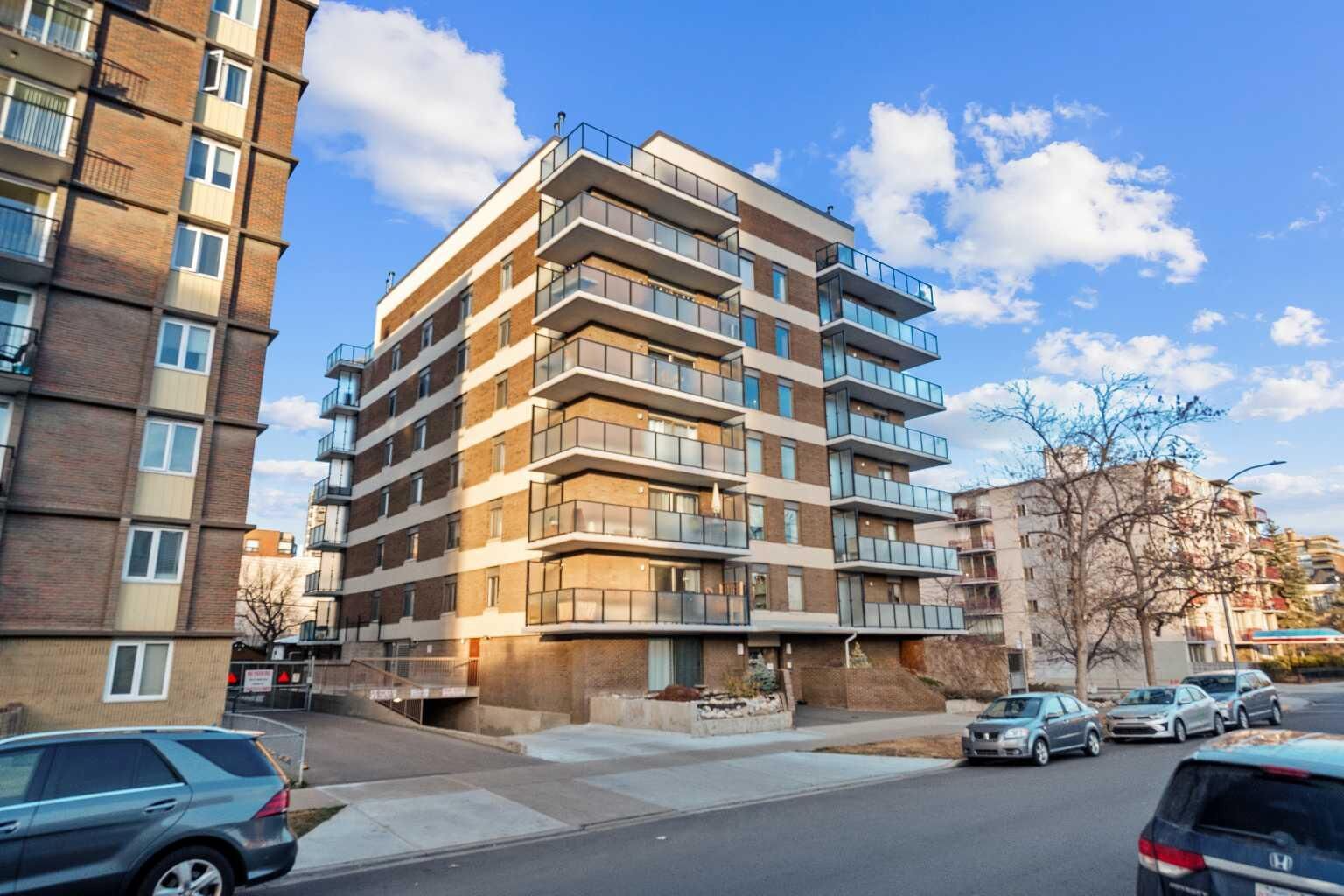 Property Photo: 1208 14 Avenue SW 201 AB T3C 0V9