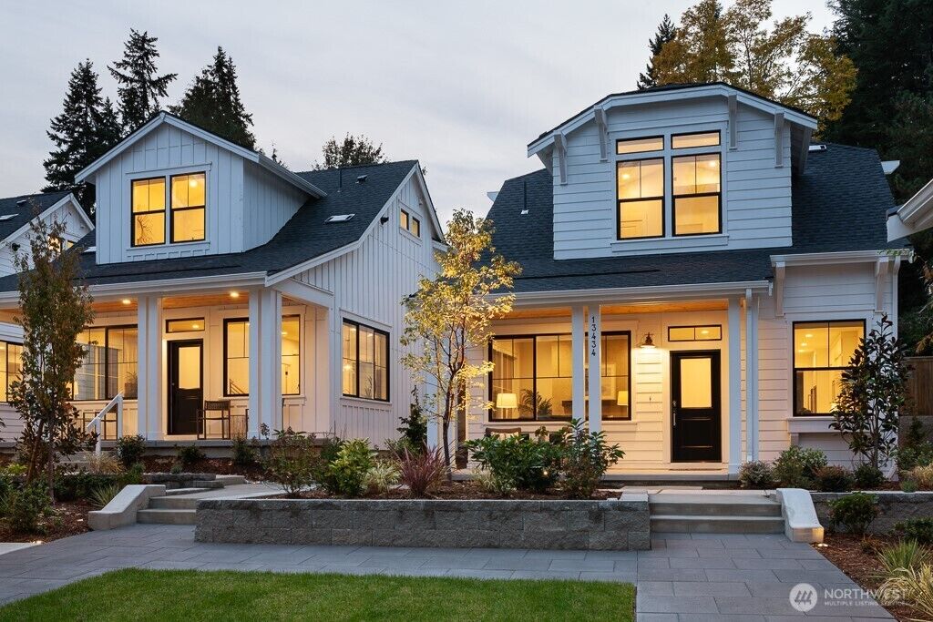 Property Photo:  13426 (Hs 2) NE 112th Place  WA 98052 