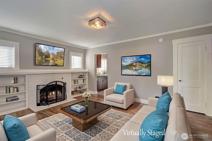 Property Photo:  421  24th Avenue  WA 98632 