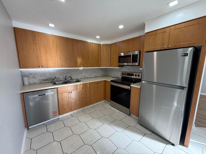 Property Photo:  2017 Newcastle A 2017  FL 33434 