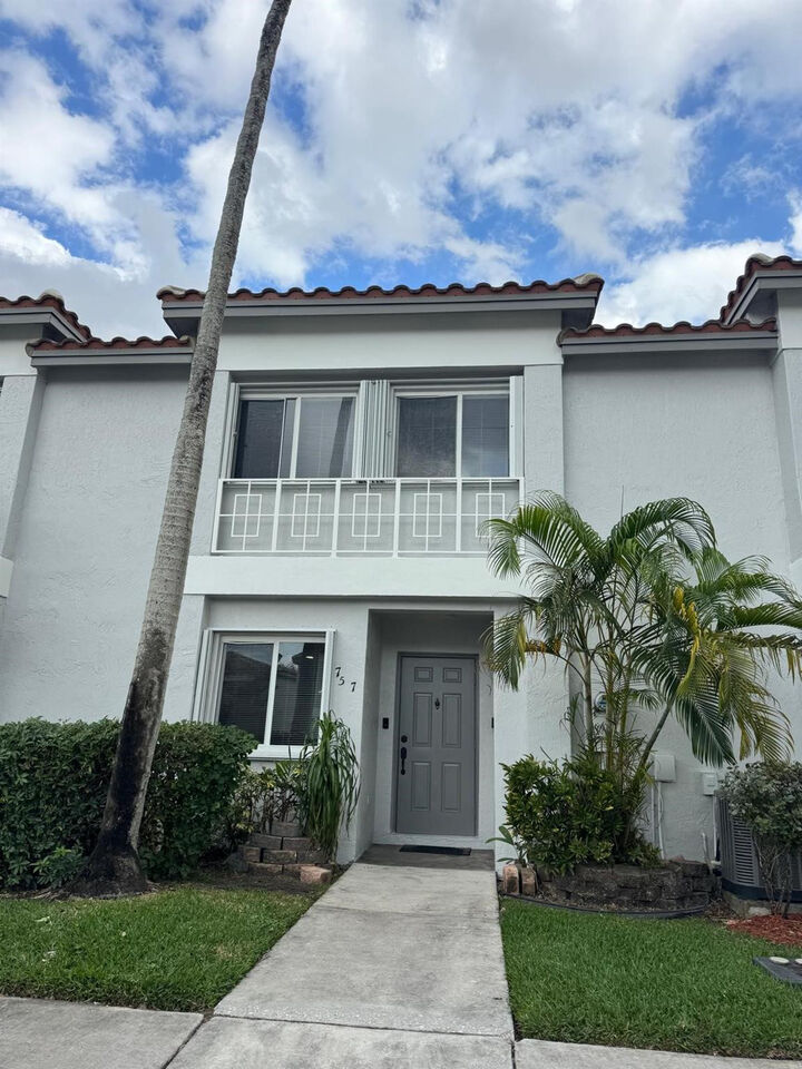Property Photo:  757 NW 208th Drive  FL 33029 