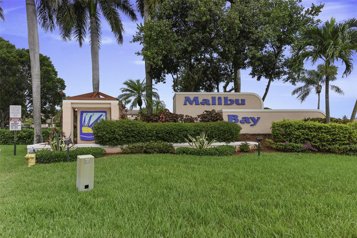 Property Photo: 757 NW 208th Drive FL 33029
