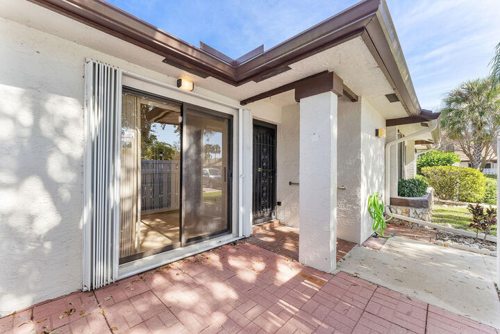 Property Photo: 3346 Carambola Circle 2507 FL 33066