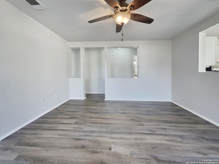 Property Photo:  2903 Edison  TX 78245 