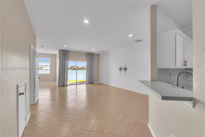 Property Photo:  4341 SW 131st Ln 3103  FL 33027 