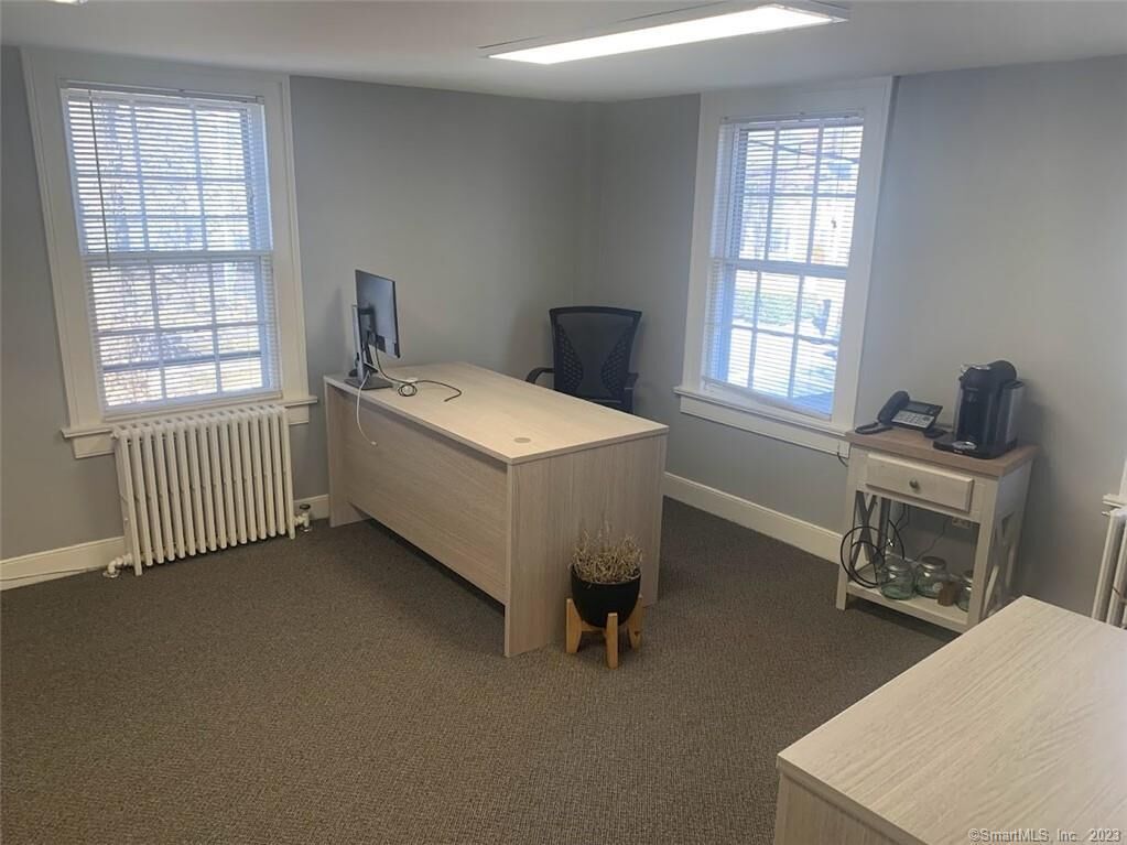 Property Photo:  168 East Avenue 1  CT 06851 