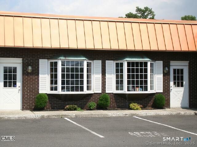 Property Photo: 3850 Main Street CT 06606