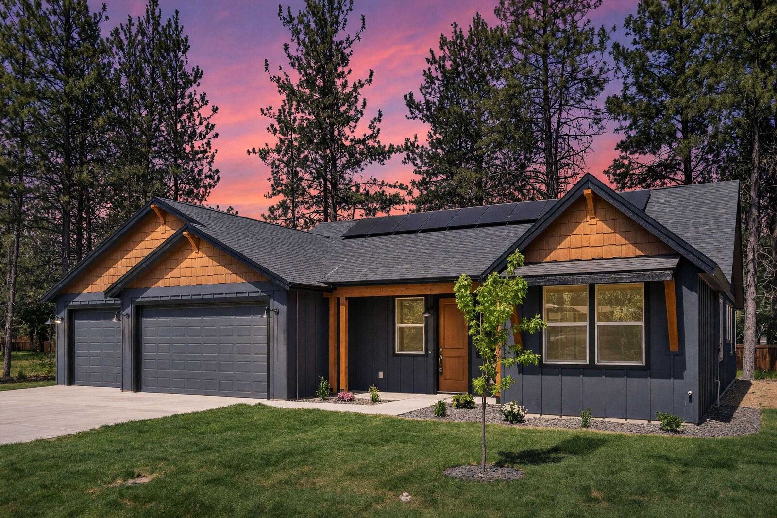 Property Photo: 11119 E 27th Ave WA 99206