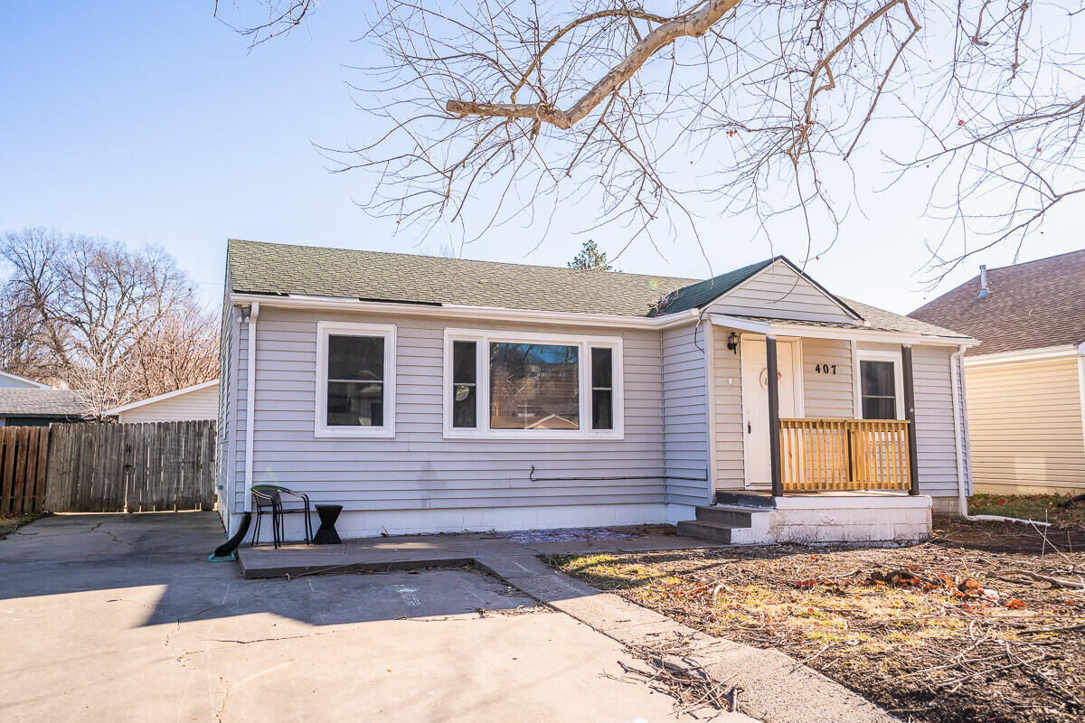 Property Photo: 407 N Myrtle Street IA 51534