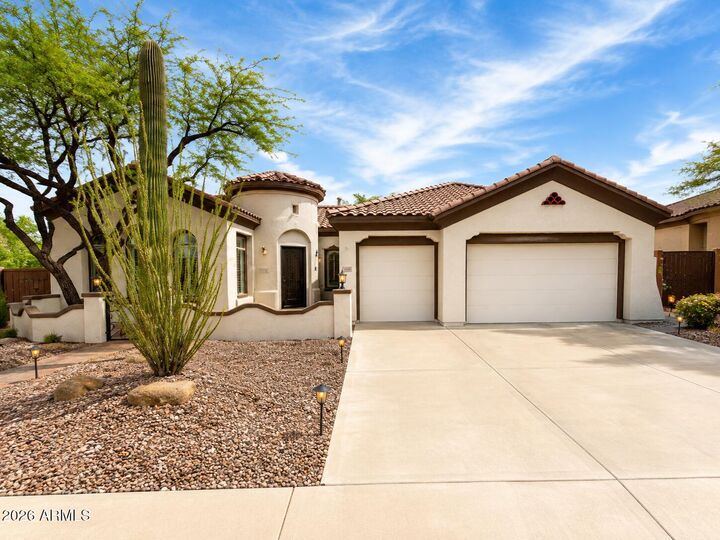 Property Photo:  1964 W Wayne Lane  AZ 85086 