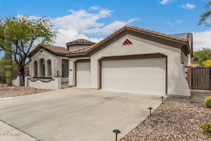 Property Photo:  1964 W Wayne Lane  AZ 85086 