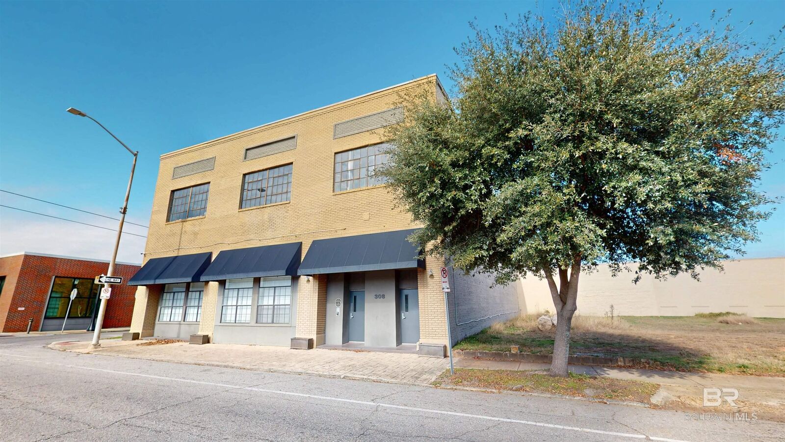 Property Photo:  308 St Louis 101  AL 36602 