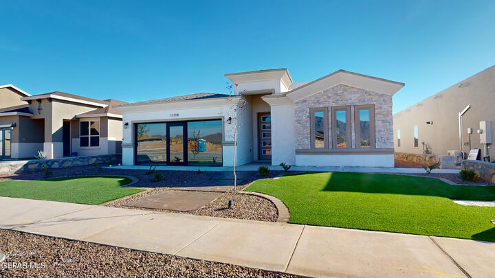 Property Photo:  912 Aircoupe Way  TX 79928 