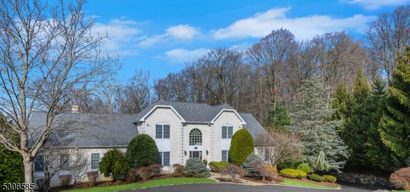 Property Photo:  15 Skytop Dr  NJ 07834 