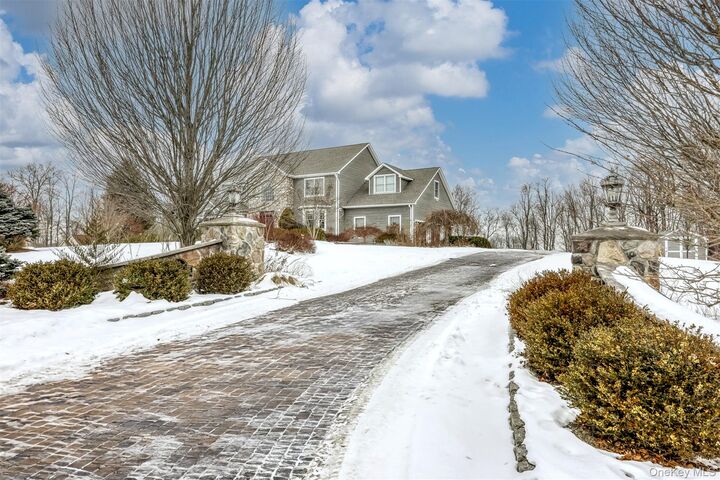 Property Photo:  2 Garnett Hill Road  NY 10918 