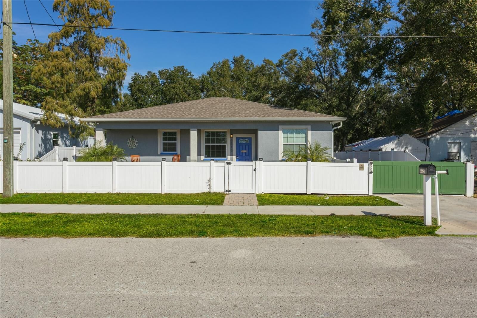 Property Photo: 6512 E 23rd Avenue FL 33619