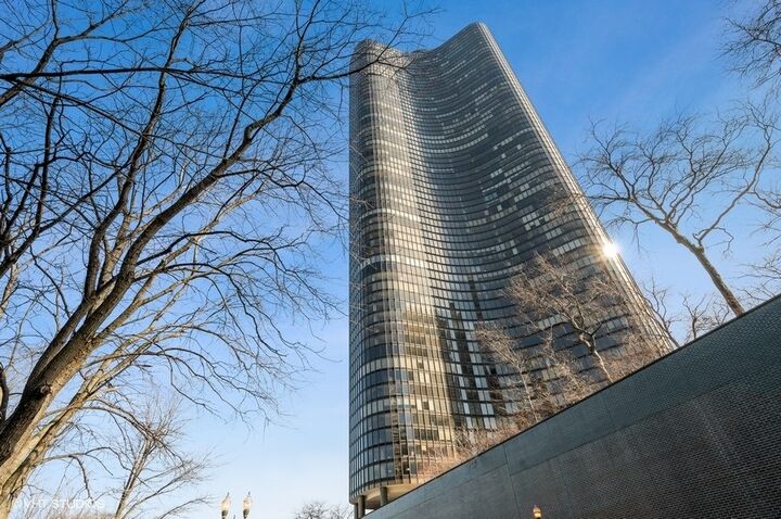 Property Photo:  505 N Lake Shore Drive 4112  IL 60611 