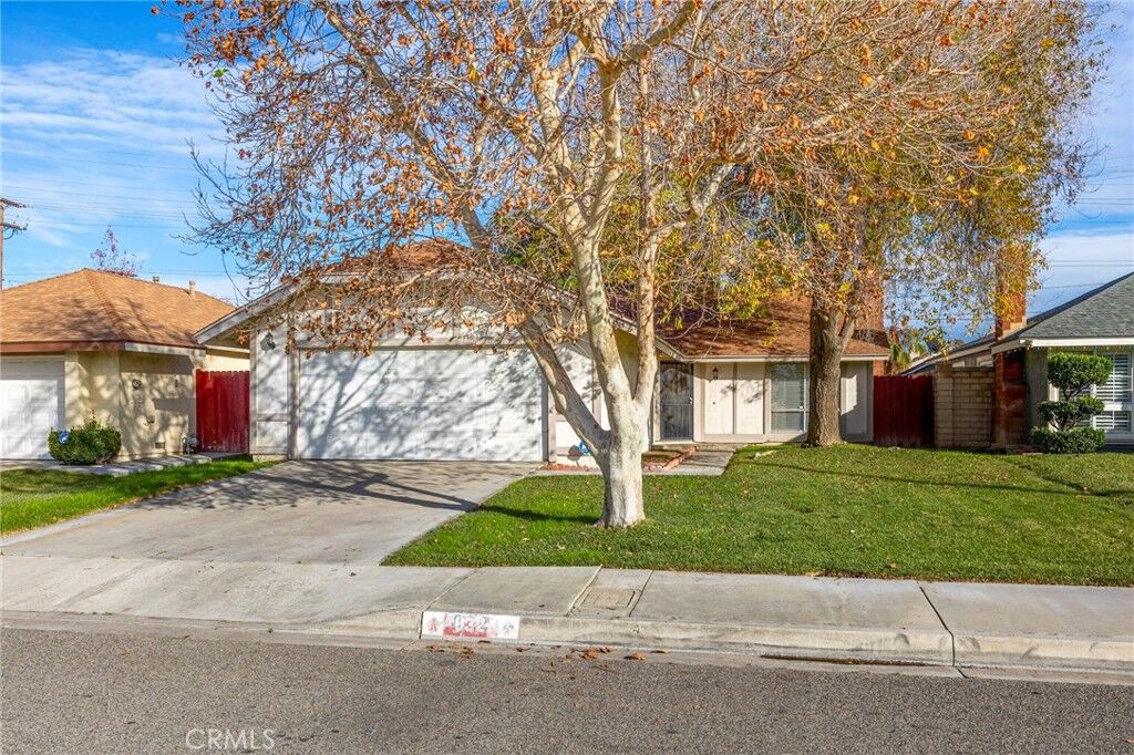 Property Photo:  832 Smallwood  CA 92324 