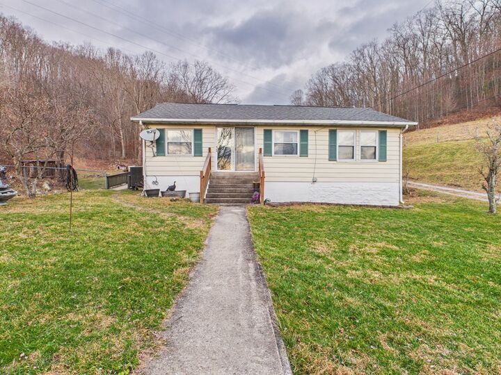 Property Photo:  643 Nora Road  WV 24701 