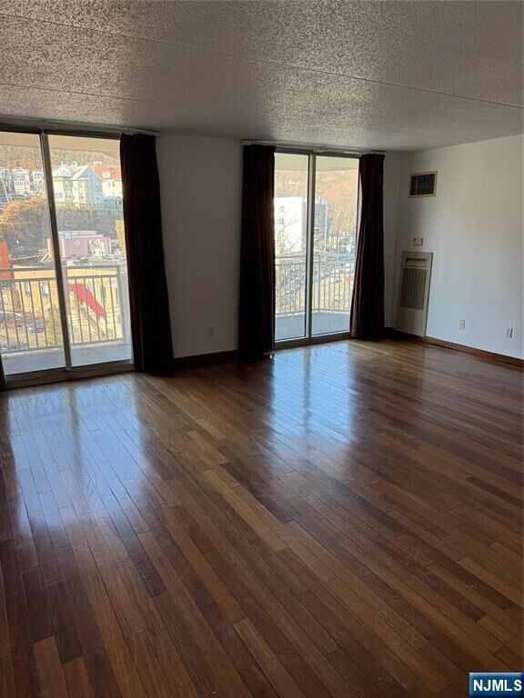 Property Photo:  1055 River Road 502S  NJ 07020 