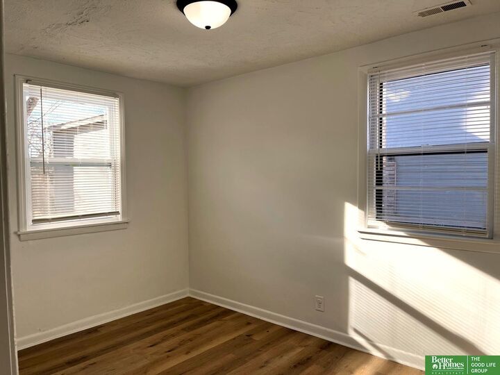 Property Photo:  4033 Crown Point Avenue  NE 68111 